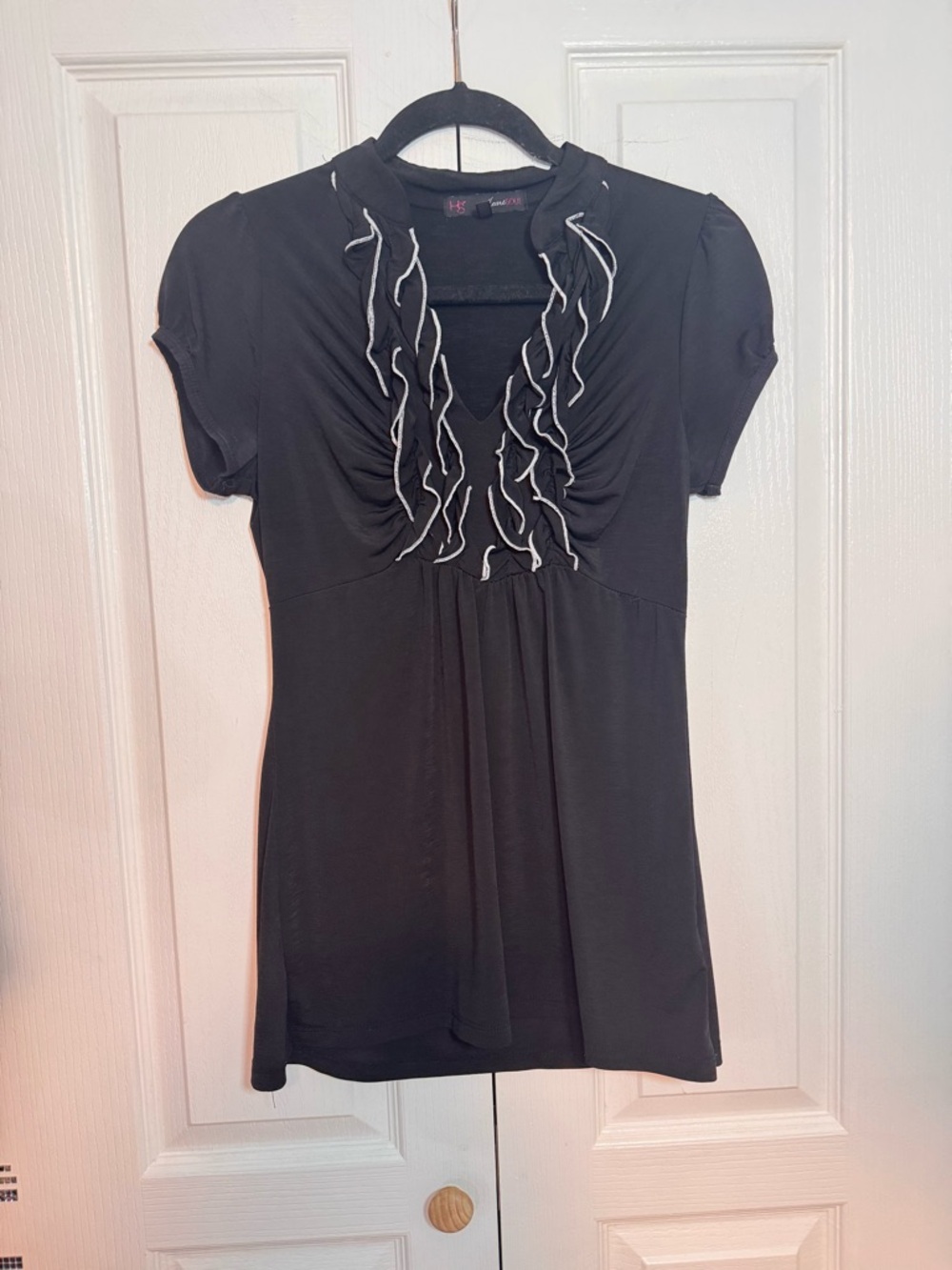 Y2K babydoll black and white ruffle top size large